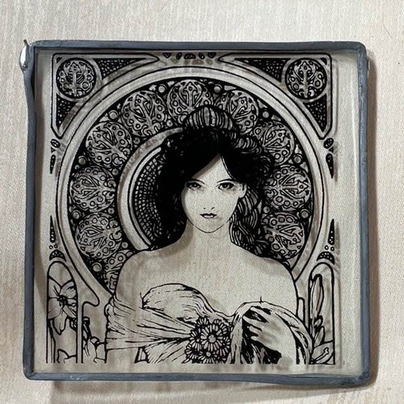 Vintage Art Noveau Stainglass Mirrored Box-Handcrafted - Picture 1 of 11